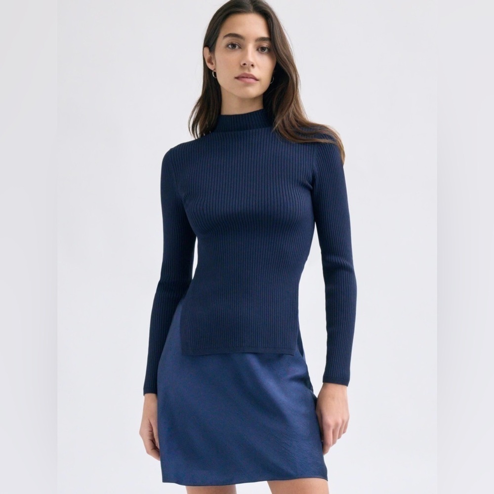 Aritzia Navy Babaton Sculpt Knit Tie-Back Longsleeve